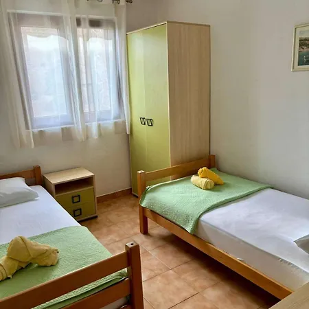 Secluded Fisherman'S Cottage Cove Lucica, Hvar - 15546 * Gdinj